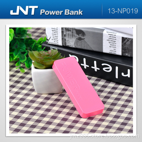 Ultra-Thin Design Wholesale Power Bank Np019 with 1 Year Warranty.